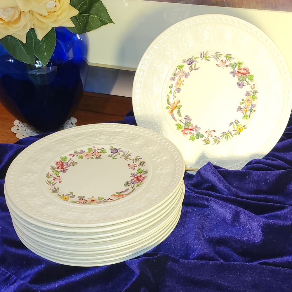 Vintage Wedgwood Wellesley Orient Porcelain Salad Plate. (1)